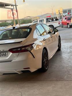 تۆیۆتا کامری